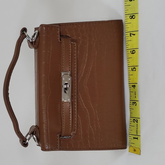 NEW BROWN CROC EMBOSSED FAUX LEATHER SMALL SATCHEL CROSSBODY BAG - Picture 10 of 13